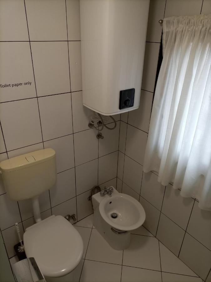 Apartments Ingrid Новиград Екстериор снимка