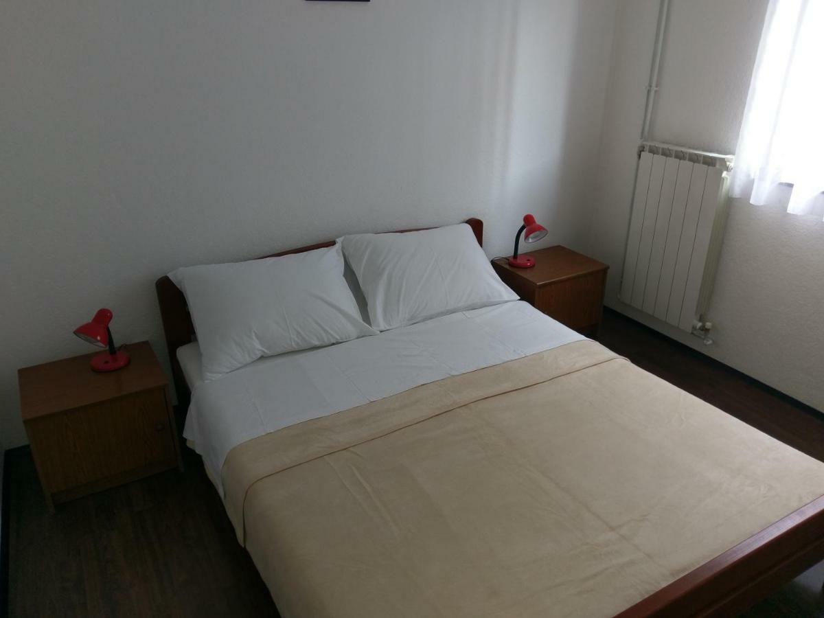 Apartments Ingrid Новиград Екстериор снимка