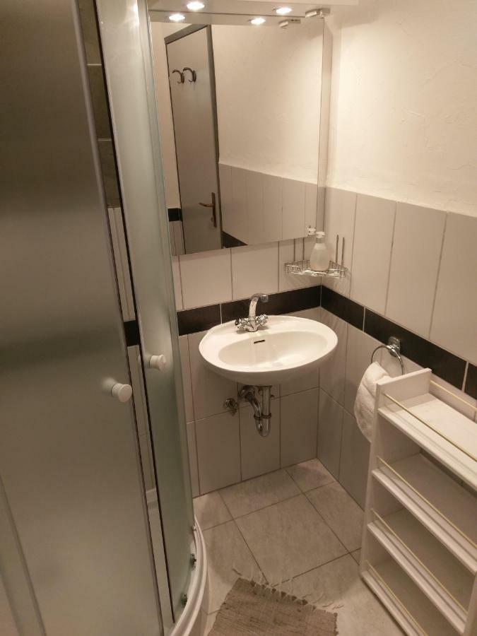 Apartments Ingrid Новиград Екстериор снимка