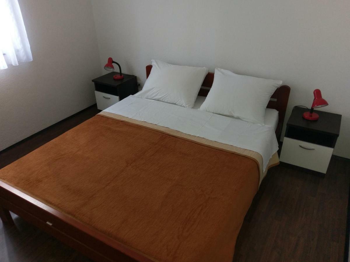 Apartments Ingrid Новиград Екстериор снимка